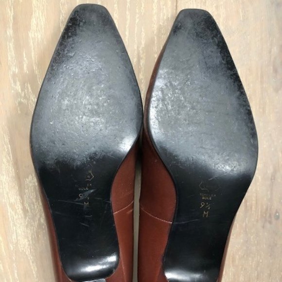 Nina Brown Heels - Picture 5 of 6